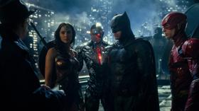 《正义联盟》伦敦首映全员集结 超人蝙蝠侠等引爆现场 (新闻 正义联盟)